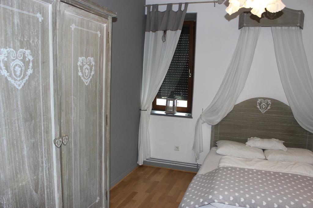 Gite Des 3 Chateaux Рибовілле Номер фото